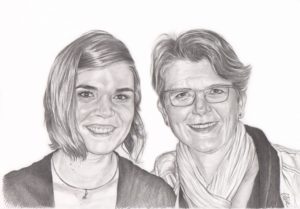 Portrait dessin d'après photo d'une mère avec sa fille en noir et blanc