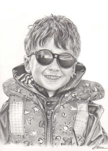 Portrait dessin d'après photo de vacances d'un petit garçon avec ses lunettes de soleil