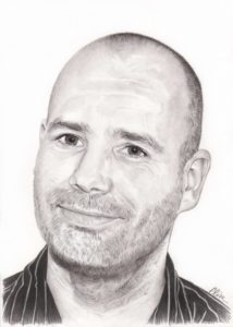 Dessin portrait d'après une photo d'un homme en chemise noire souriant