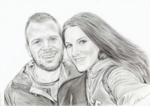 Portrait dessin d'un jeune couple souriant en noir et blanc