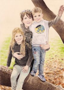 Portrait dessin d'une maman et ses deux enfants