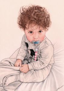Dessin d'une fillette en pyjama en couleur